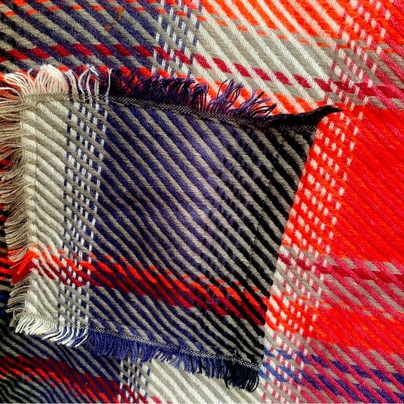 ⚡️Shawl plaid with large pockets one size fits all⚡️ - Picture 4 of 5